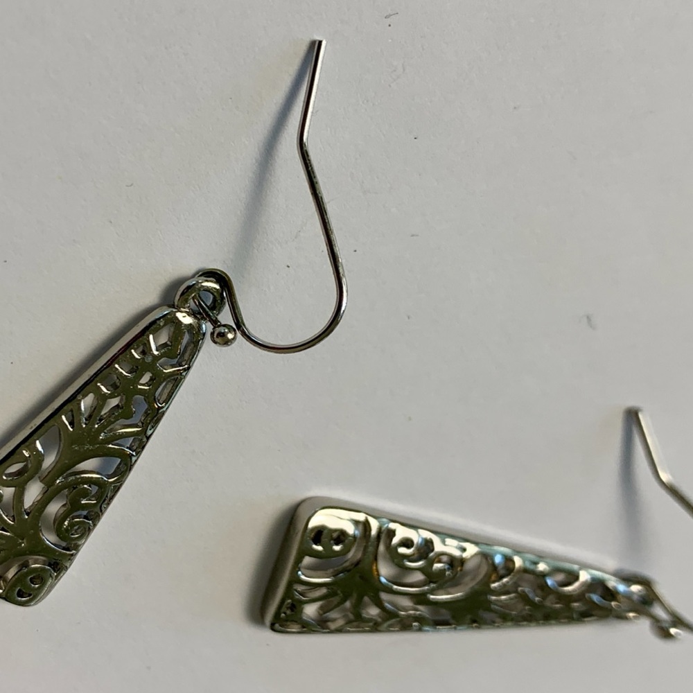 Lia Sophia earrings Silver dangle cut out style - Picture 5 of 9